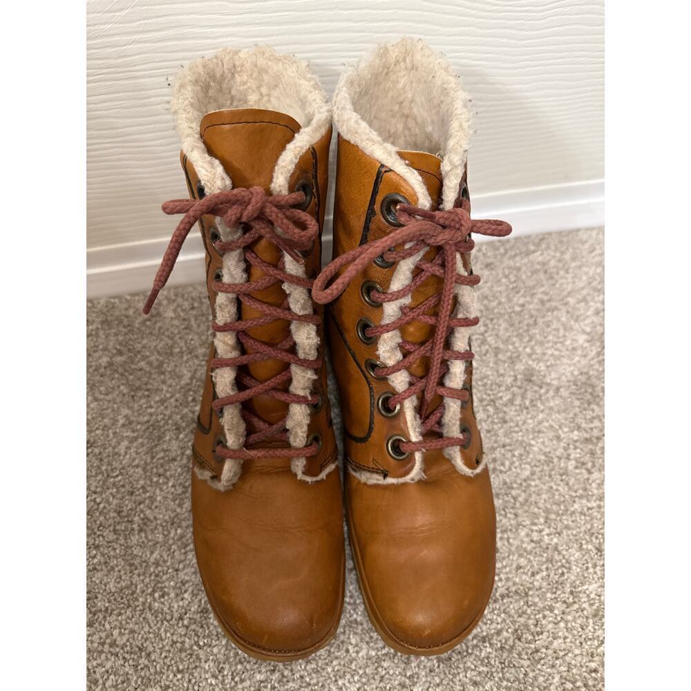 Vintage Women’s Sandler of Boston Leather Shearling Combat Boots, 10M